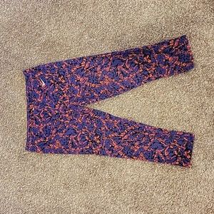 Nike Abstract Capri Leggings